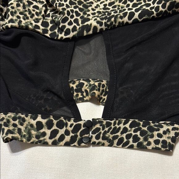 Milano 3-Tiered Ruffle Blouse with 3-Tiered Sleeves - Picture 6 of 9